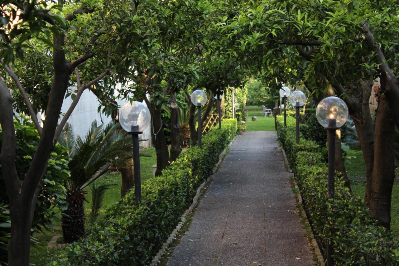 Il Giardino Degli Agrumi Caserta Bagian luar foto