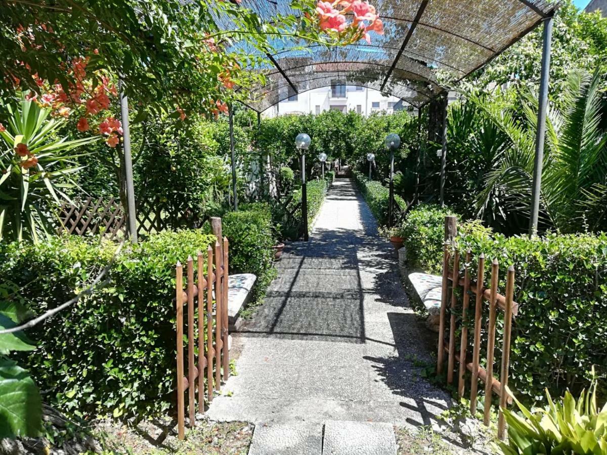 Il Giardino Degli Agrumi Caserta Bagian luar foto